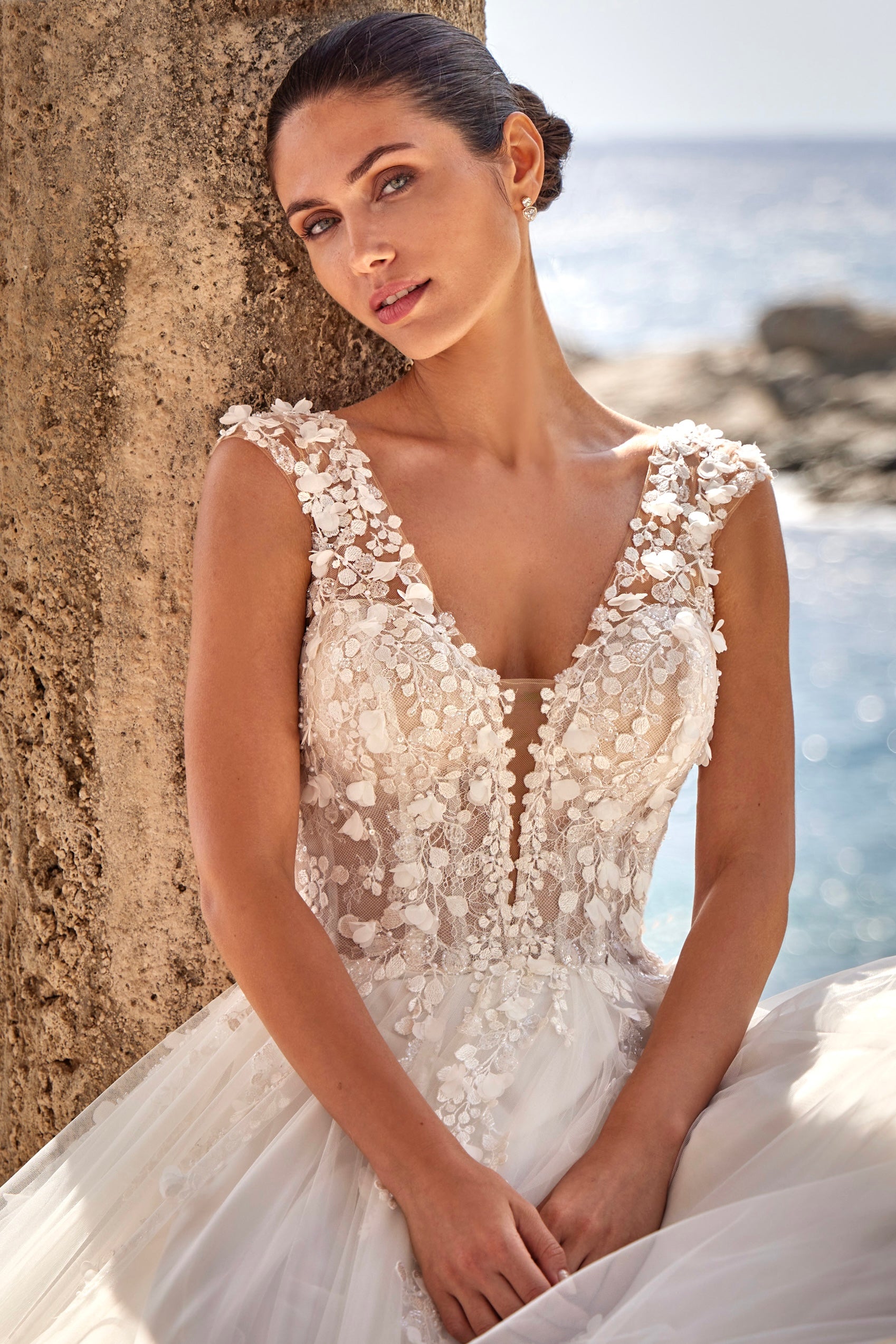 26021