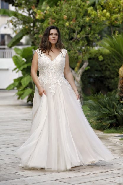 30024W-D8 Tulle