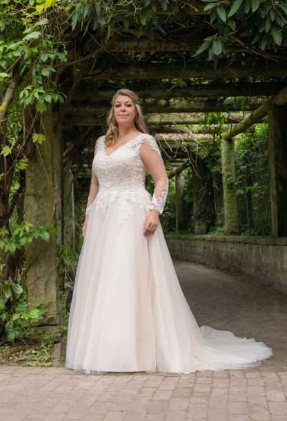 30042W-D9 Tulle