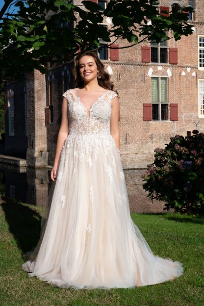 30053W-Bella Tulle